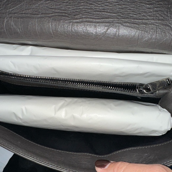 YSL SAINT LAURENT CROC EMBOSSED GREY LEATHER SHOULDER CROSSBODY BAG - Picture 9 of 9